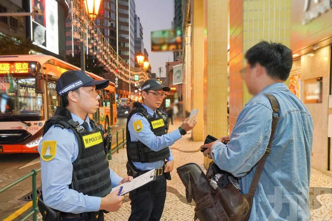警冬防行動截兩換錢黨